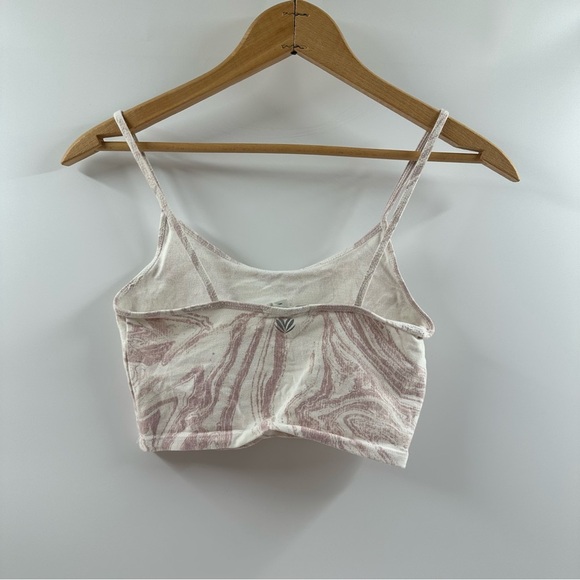 Forever 21 Cropped Tank Top – White & Light Purple Marble Pattern, Size Small - Picture 4 of 5